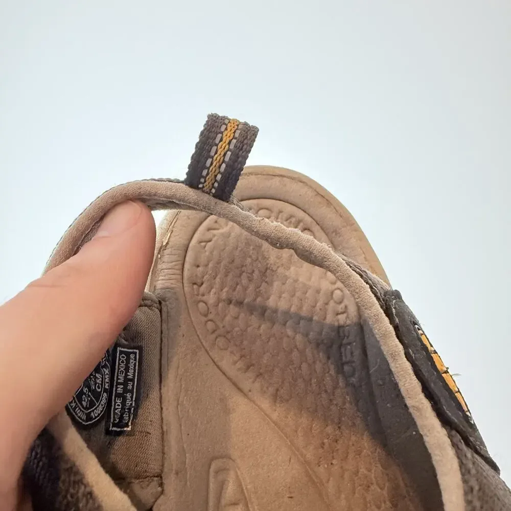 KEEN Newport H2 Sandal Mens 9.5 Brown Yellow Waterproof Outdoor Hiking Water